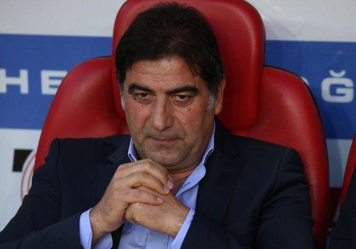 Trabzonspor Ünal Karamanı yolladı sosyal medya sallandı