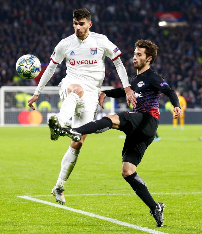 Galatasarayda transfer başladı
