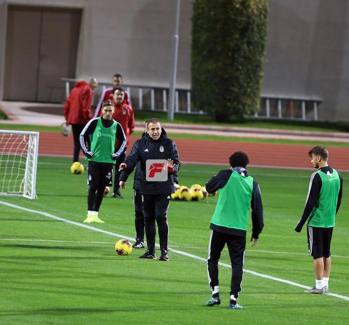 SON DAKİKA Beşiktaşa Dorukhan Toköz ve Douglas müjdesi