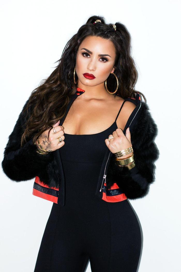 Neymar ve Demi Lovato aşk mı yaşıyor