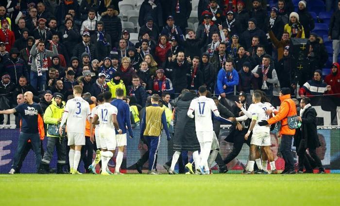 Eski Beşiktaşlı Marceloya çirkin saldırı