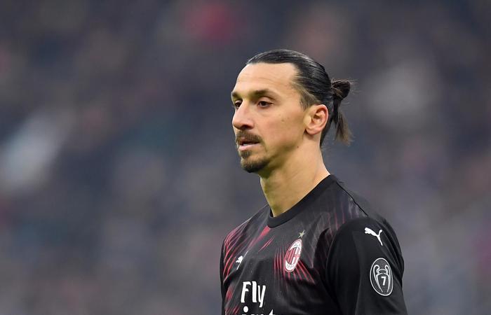 Zlatan Ibrahimovic yıllar sonra Milan formasıyla sahada