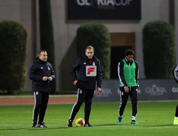 SON DAKİKA Beşiktaşa Dorukhan Toköz ve Douglas müjdesi