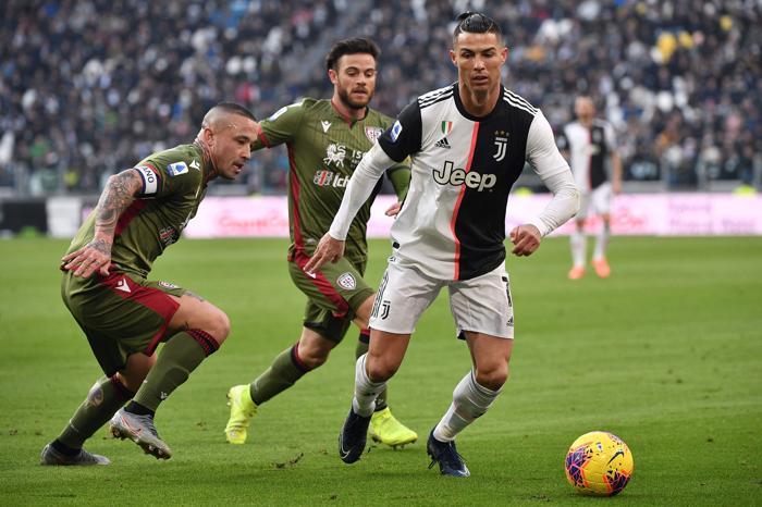 Cristiano Ronaldo golleri Merih Demiralla kutladı