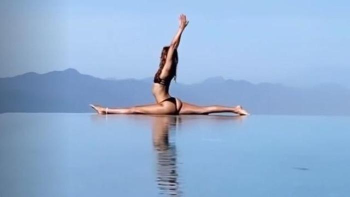 Eliz Sakuçoğlu sınırları zorladı, bikiniyle spor yaptı