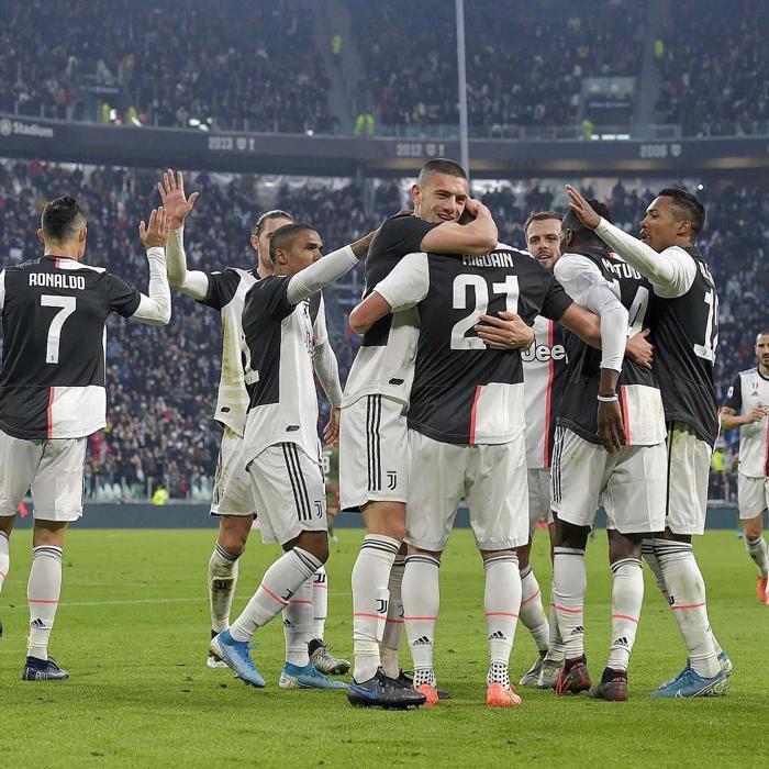 Cristiano Ronaldo golleri Merih Demiralla kutladı