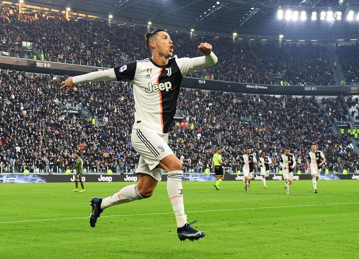 Cristiano Ronaldo golleri Merih Demiralla kutladı
