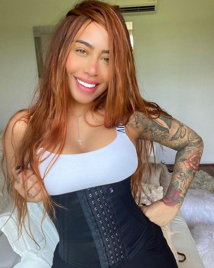 Neymarın kardeşi Rafaella tatil pozlarıyla yürek hoplattı