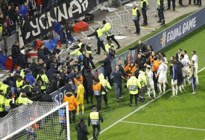 Eski Beşiktaşlı Marceloya çirkin saldırı