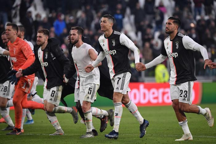 Cristiano Ronaldo golleri Merih Demiralla kutladı