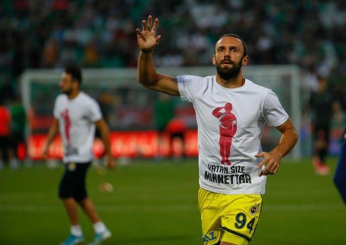 Mourinhonun gözdesi Vedat Muriç 20 milyon euro...
