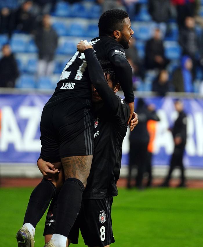 Beşiktaşlı futbolculardan büyük sevinç