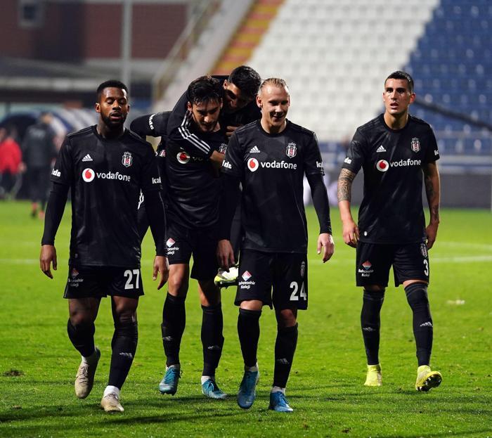 Beşiktaşlı futbolculardan büyük sevinç