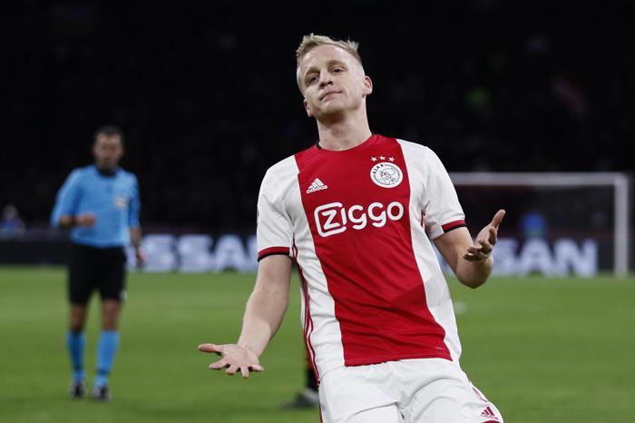 Hollanda devi Ajaxa büyük şok