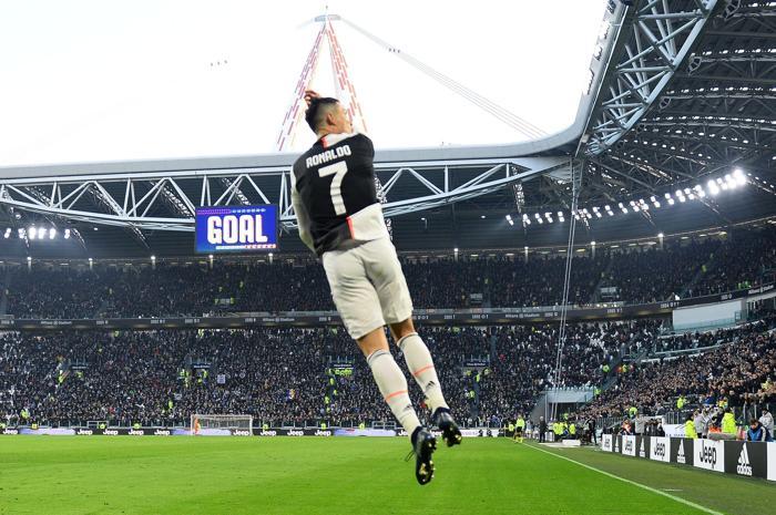 Cristiano Ronaldo golleri Merih Demiralla kutladı