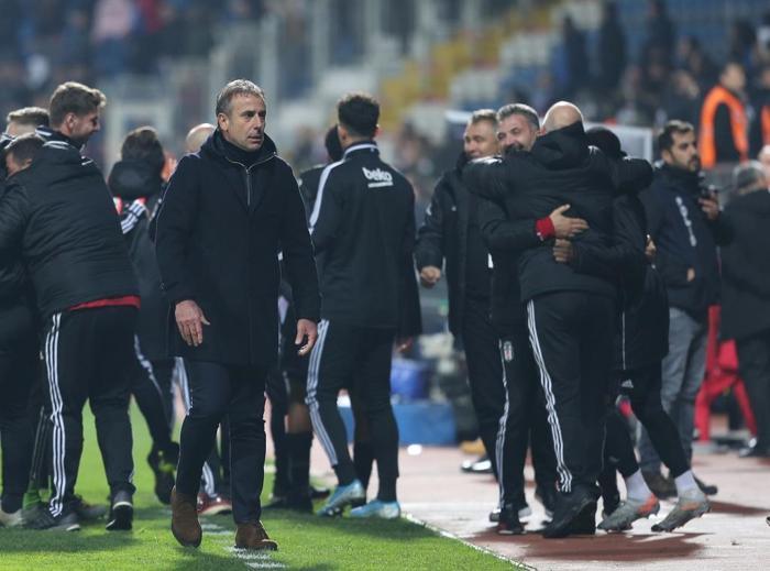 Beşiktaşlı futbolculardan büyük sevinç