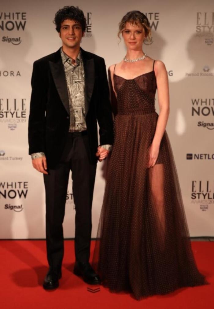 Elle Style Awards ödül töreninde şıklık yarışı
