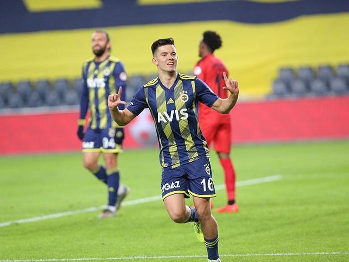 Fenerbahçenin genç yıldızı Ferdi Kadıoğlu şov yaptı, sosyal medya yıkıldı