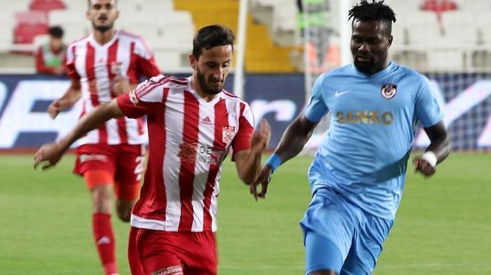 Erdoğan Yeşilyurt / Sivasspor / Yaş: 26 / Sözleşme bitiş: 31.05.2020