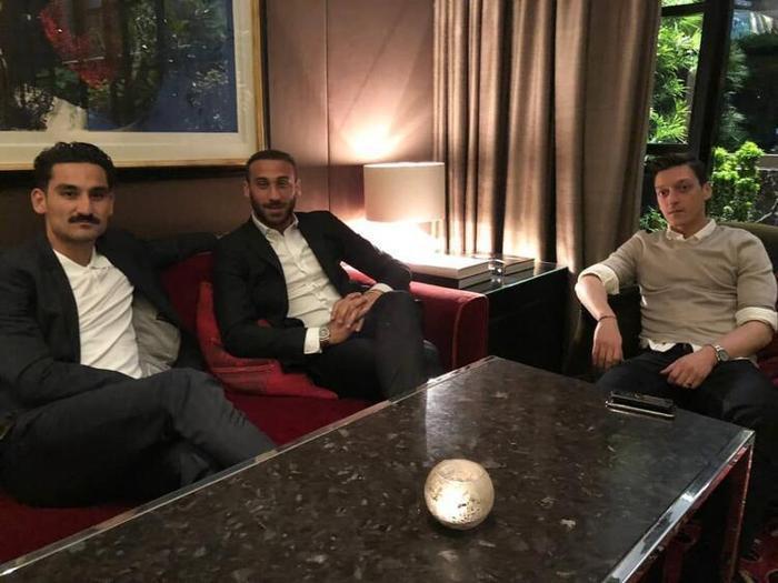 Almanyadan Mesut Özil ve İlkay Gündoğan itirafı