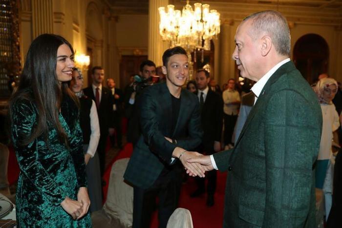 Almanyadan Mesut Özil ve İlkay Gündoğan itirafı