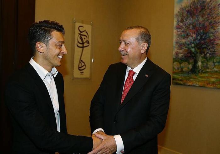 Almanyadan Mesut Özil ve İlkay Gündoğan itirafı