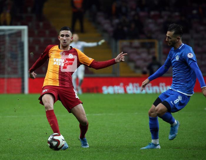 Galatasarayın genç yıldızı Emin Bayram alkış topladı