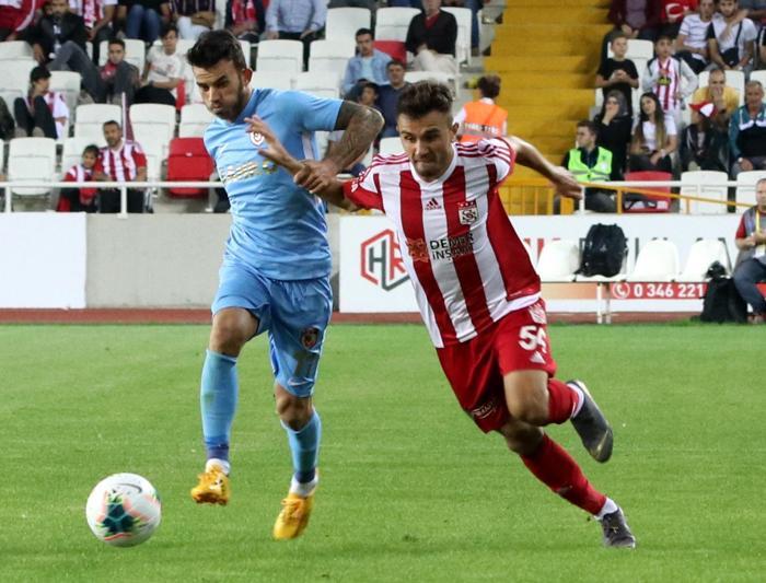 Süper Ligin en iyi yerlisi Emre Kılınç