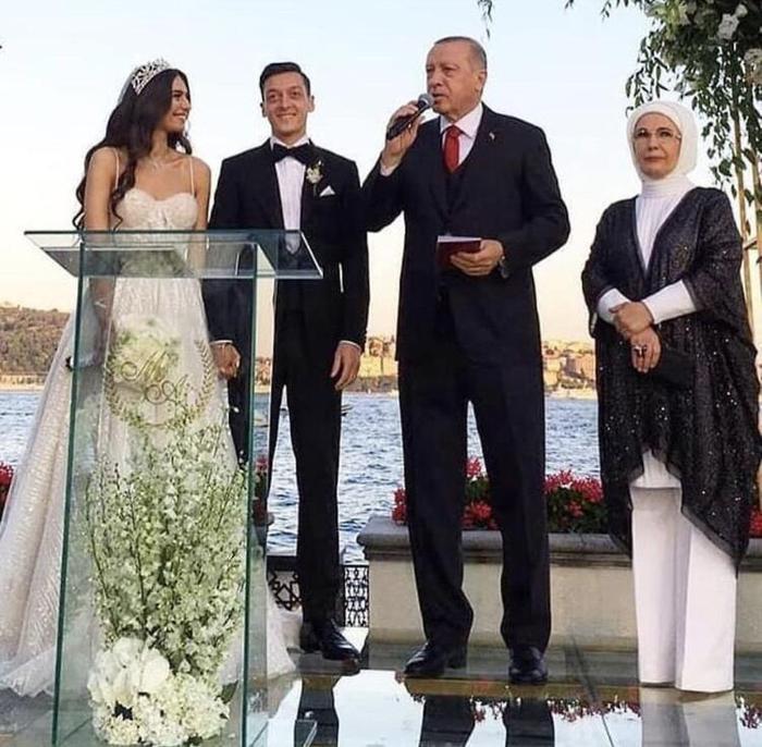 Almanyadan Mesut Özil ve İlkay Gündoğan itirafı
