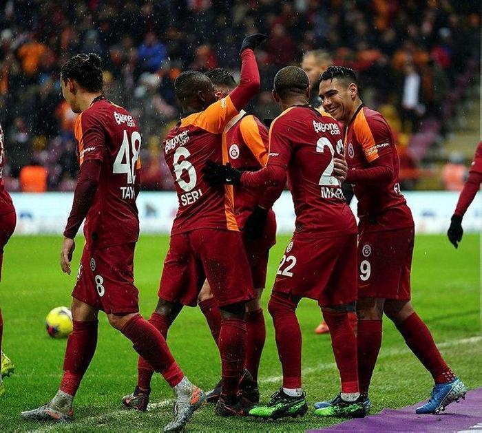 Son dakika Galatasaray tranfser haberi İşte Falcaonun yeni partneri...