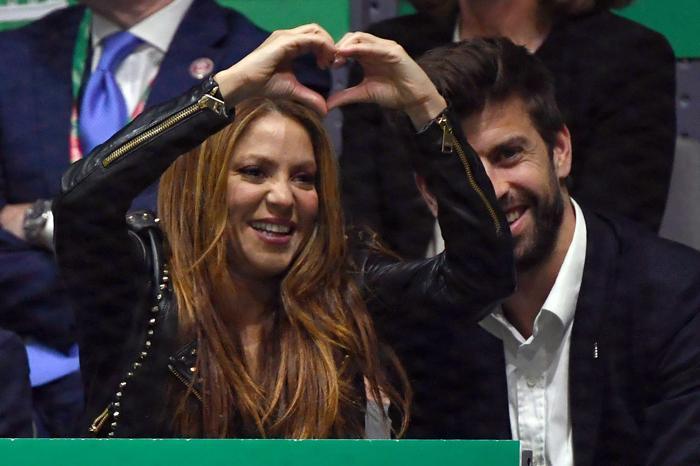 Gerard Pique - Shakira çifti ayrılık iddialarına böyle yanıt verdi