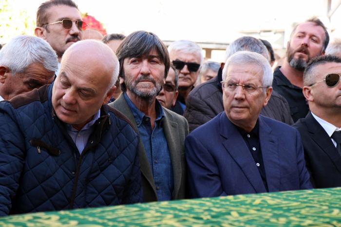 Aziz Yıldırım ve Aykut Kocaman, Nihat Çetinin cenazesinde
