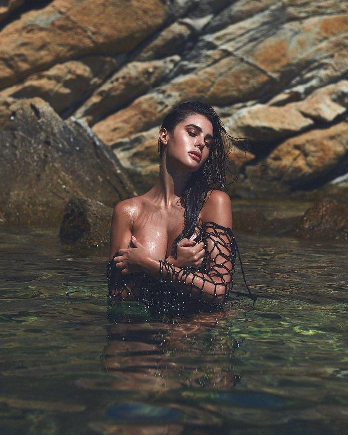 Ünlü model Silvia Caruso hem sporcu, hem taraftar