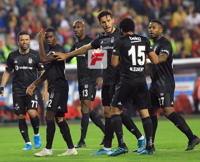 Beşiktaşın yıldızları kapıştı Elneny ile Diaby...