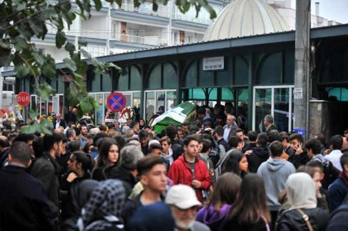 Formasıyla uğurlandı