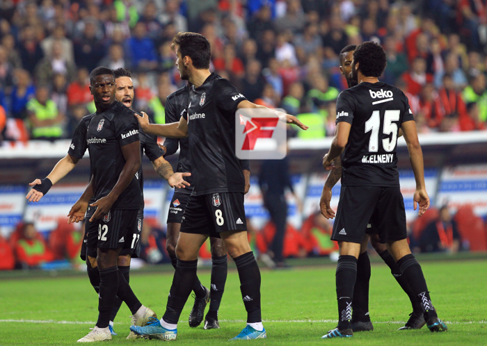 Beşiktaşın yıldızları kapıştı Elneny ile Diaby...