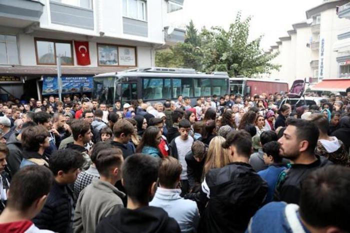 Formasıyla uğurlandı