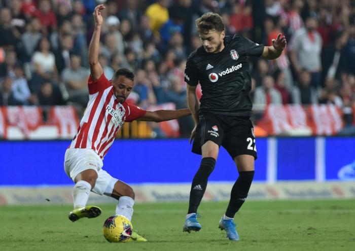 Fanatik yazarlarının Antalyaspor - Beşiktaş maçı yorumları