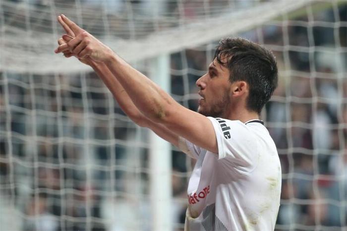Umut Nayirin sıra dışı hikayesi Hukuk bilgisi hayatını değiştirdi