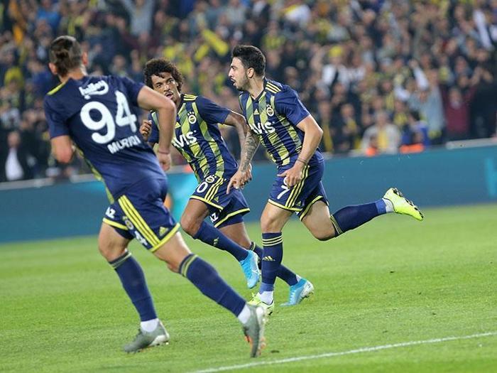 Ozan Tufan Konyaspor maçına damga vurdu Golü atıp...