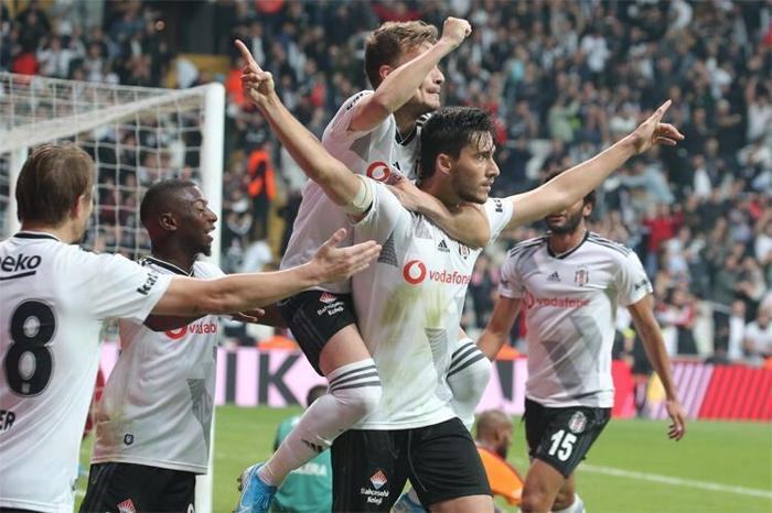 Umut Nayirin sıra dışı hikayesi Hukuk bilgisi hayatını değiştirdi