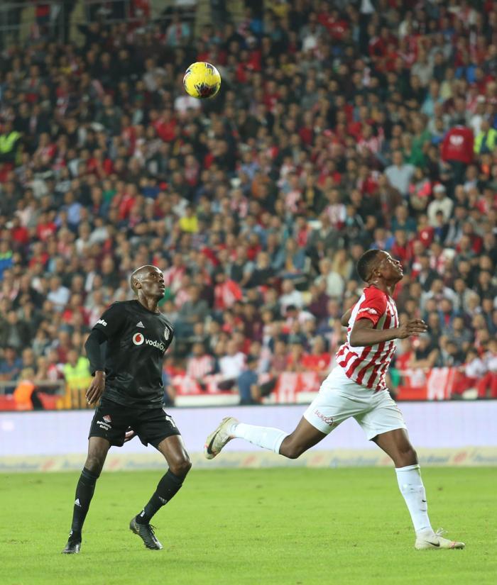 Fanatik yazarlarının Antalyaspor - Beşiktaş maçı yorumları