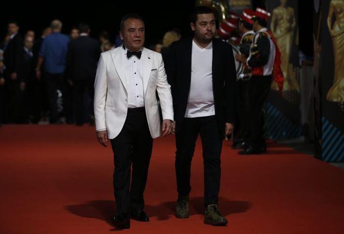 56ıncı Altın Portakalda kırmızı halıda şıklık yarışı