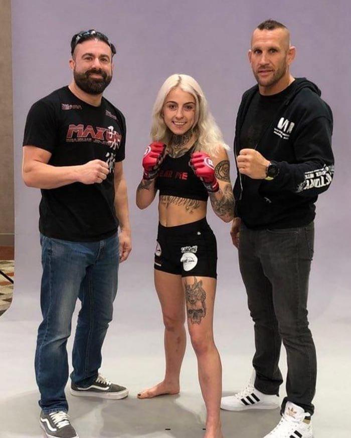 Yetişkin filmi yıldızıydı MMA dövüşçüsü oldu... Zavallı dediler