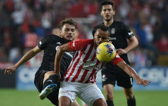 Fanatik yazarlarının Antalyaspor - Beşiktaş maçı yorumları