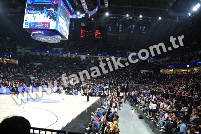Anadolu Efes - Real Madrid maçından ekrana yansımayanlar
