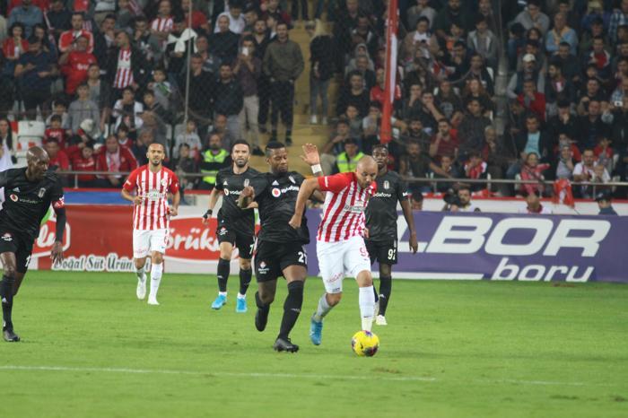 Fanatik yazarlarının Antalyaspor - Beşiktaş maçı yorumları