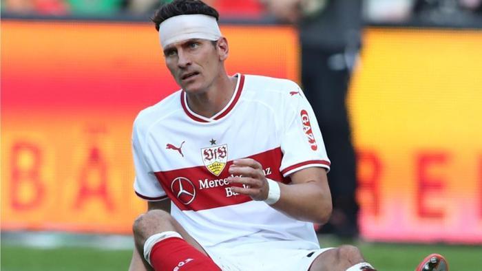 Beşiktaşın eski golcüsü Mario Gomez azmiyle takdir topladı