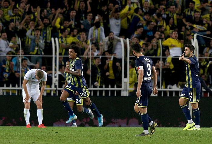 Fanatik yazarlarının Fenerbahçe - Konyaspor maçı yorumları