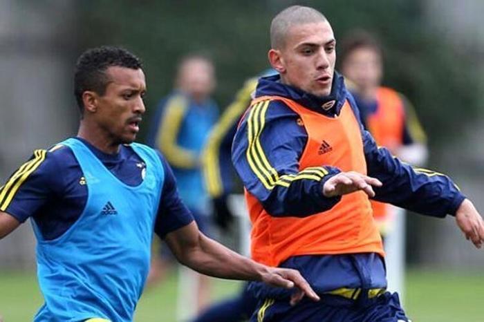Kaçan balık büyük oldu Merih Demiral - Fenerbahçe...